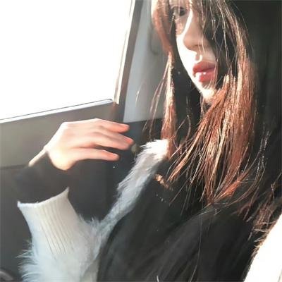 暗红